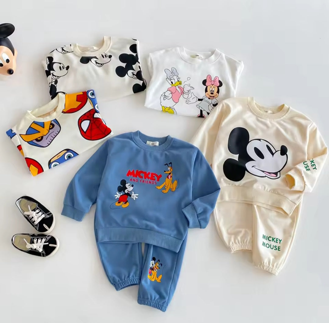 Mickey Mouse Sweatshirt & Sweatpants Set