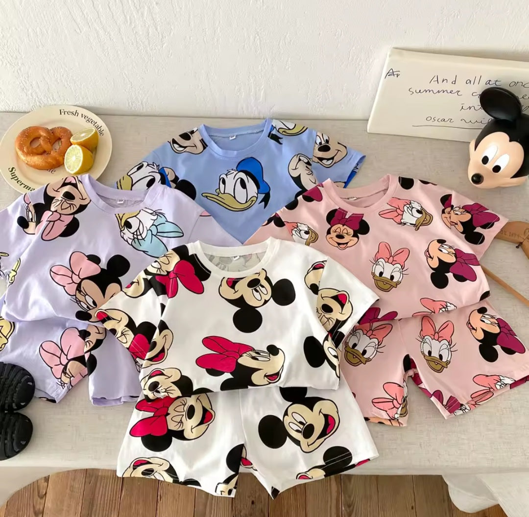 Cute & Trendy Cartoon Print Kids Set!