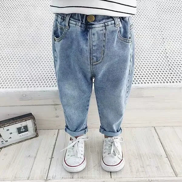 Casual Jeans – Trendy Loose-Fit Pants for Kids