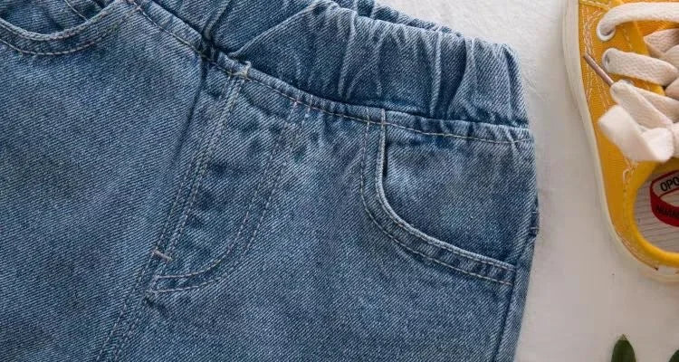 Casual Jeans – Trendy Loose-Fit Pants for Kids