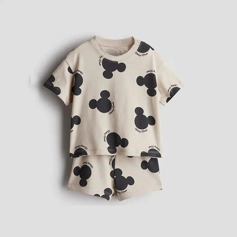 100% Cotton Mickey T-Shirt & Shorts Set!