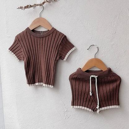 Knitted Short Sleeved Pullover Top & Shorts Set