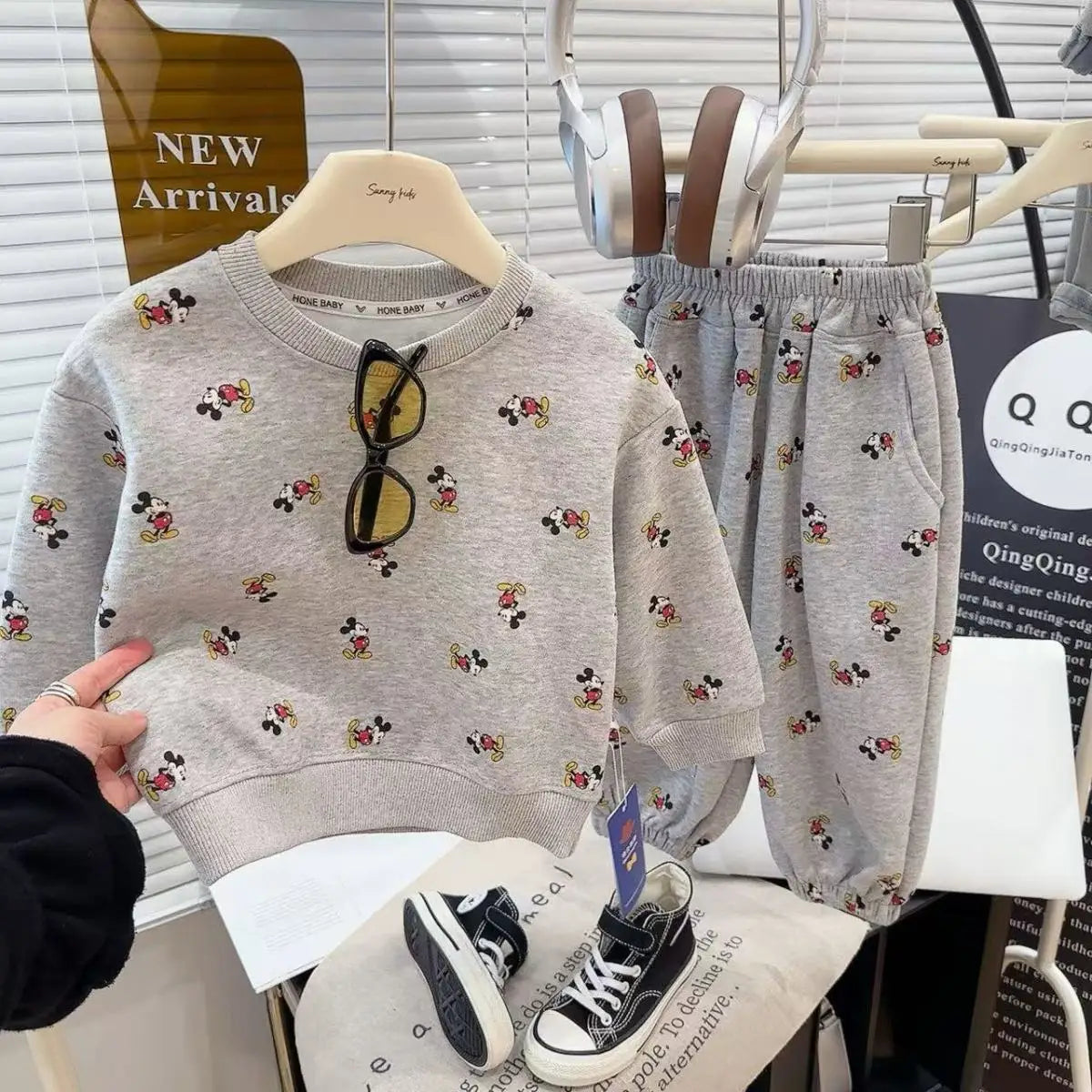 Mickey Comfortable Sweater & Pants Set