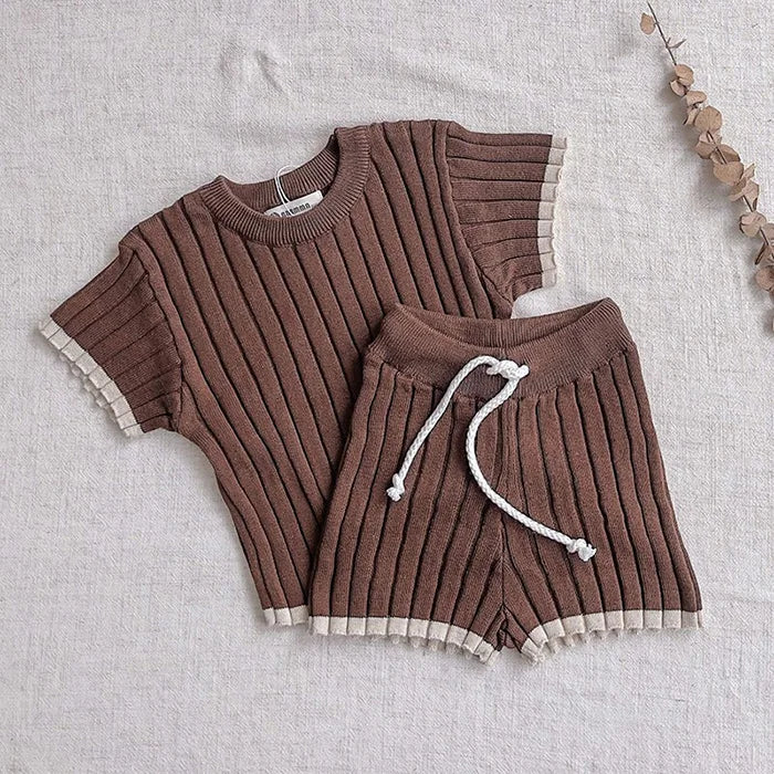Knitted Short Sleeved Pullover Top & Shorts Set