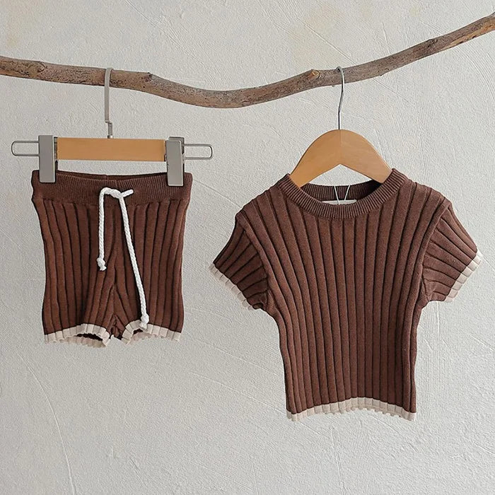 Knitted Short Sleeved Pullover Top & Shorts Set