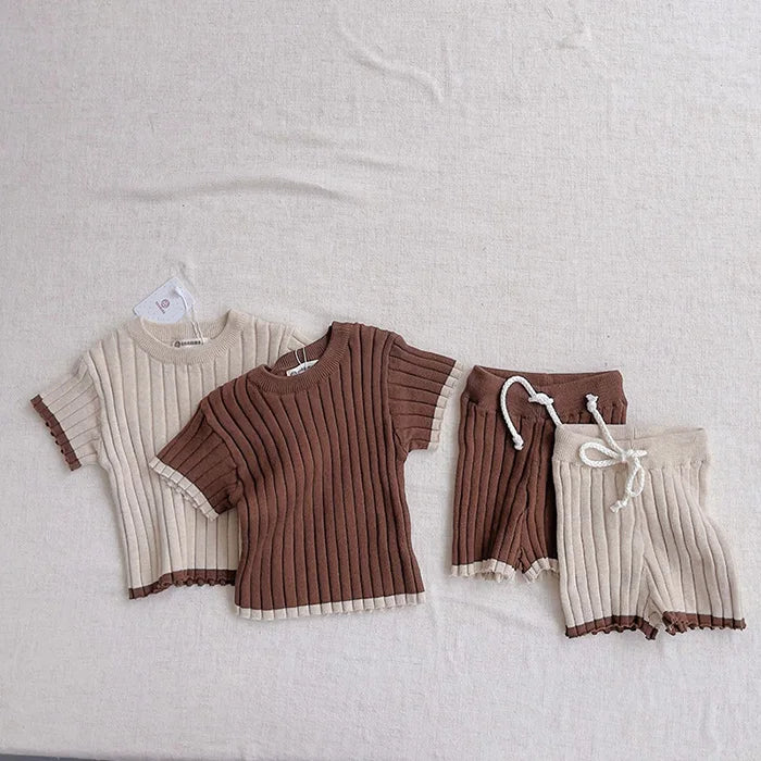 Knitted Short Sleeved Pullover Top & Shorts Set
