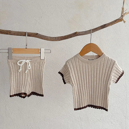 Knitted Short Sleeved Pullover Top & Shorts Set