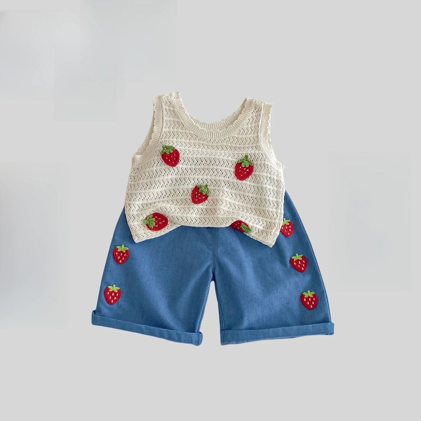 Charming Strawberry Embroidery Set