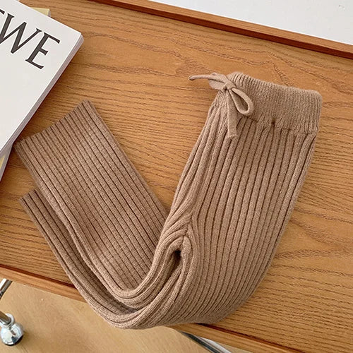 Knitted Trousers With Elastic Waist