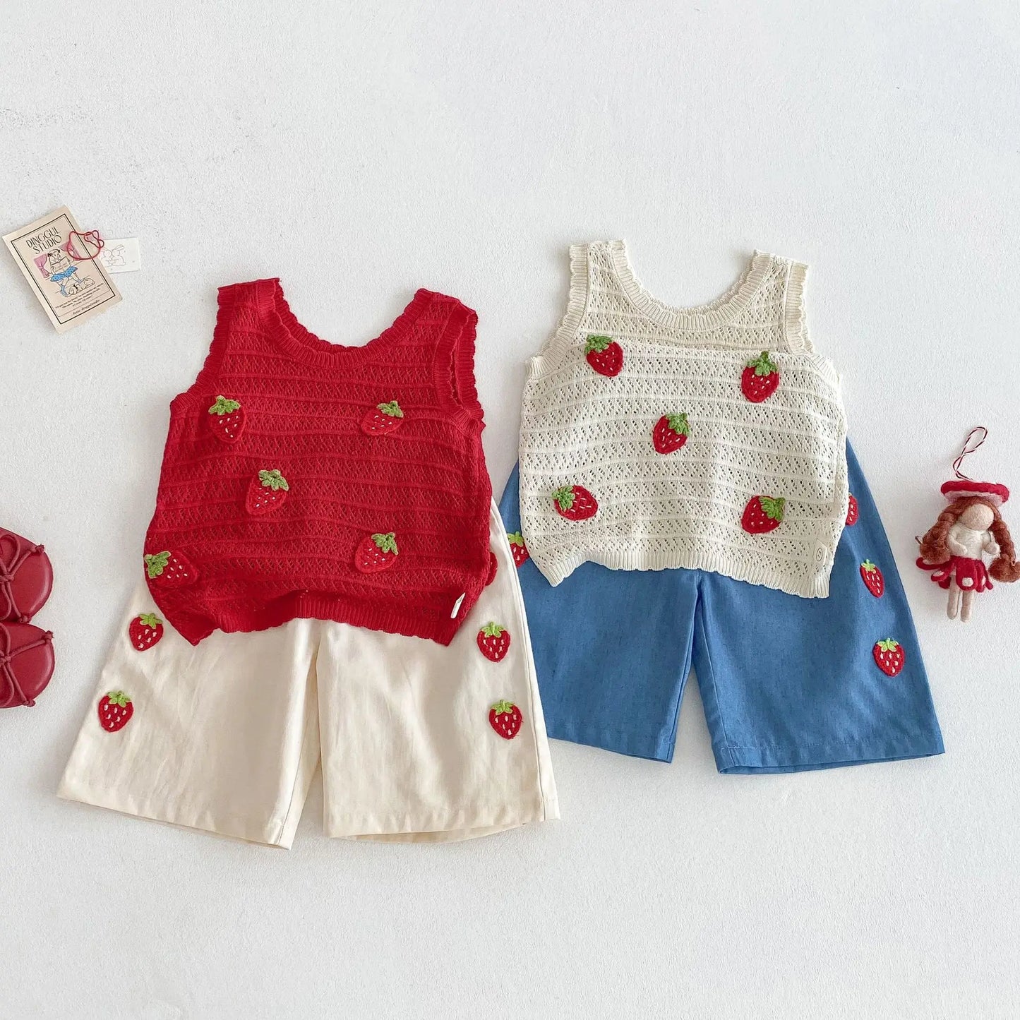 Charming Strawberry Embroidery Set