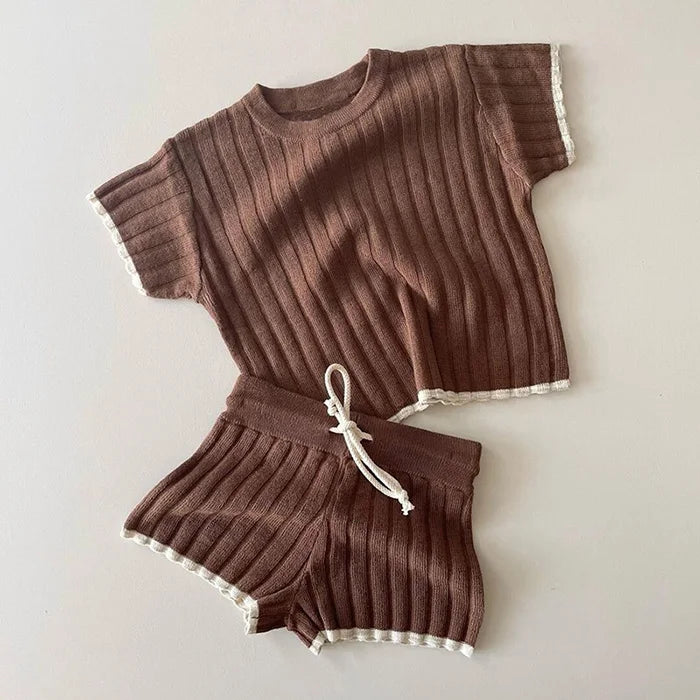 Knitted Short Sleeved Pullover Top & Shorts Set