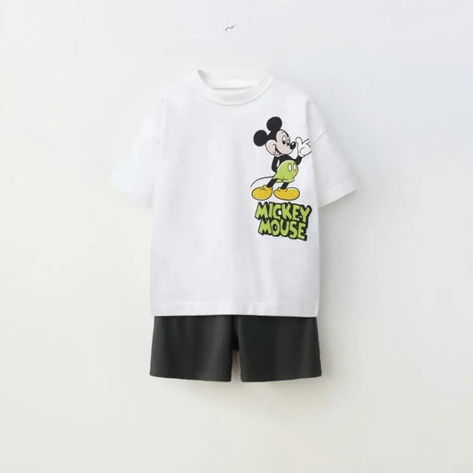 Playful Design With Practical Comfort Cotton Set