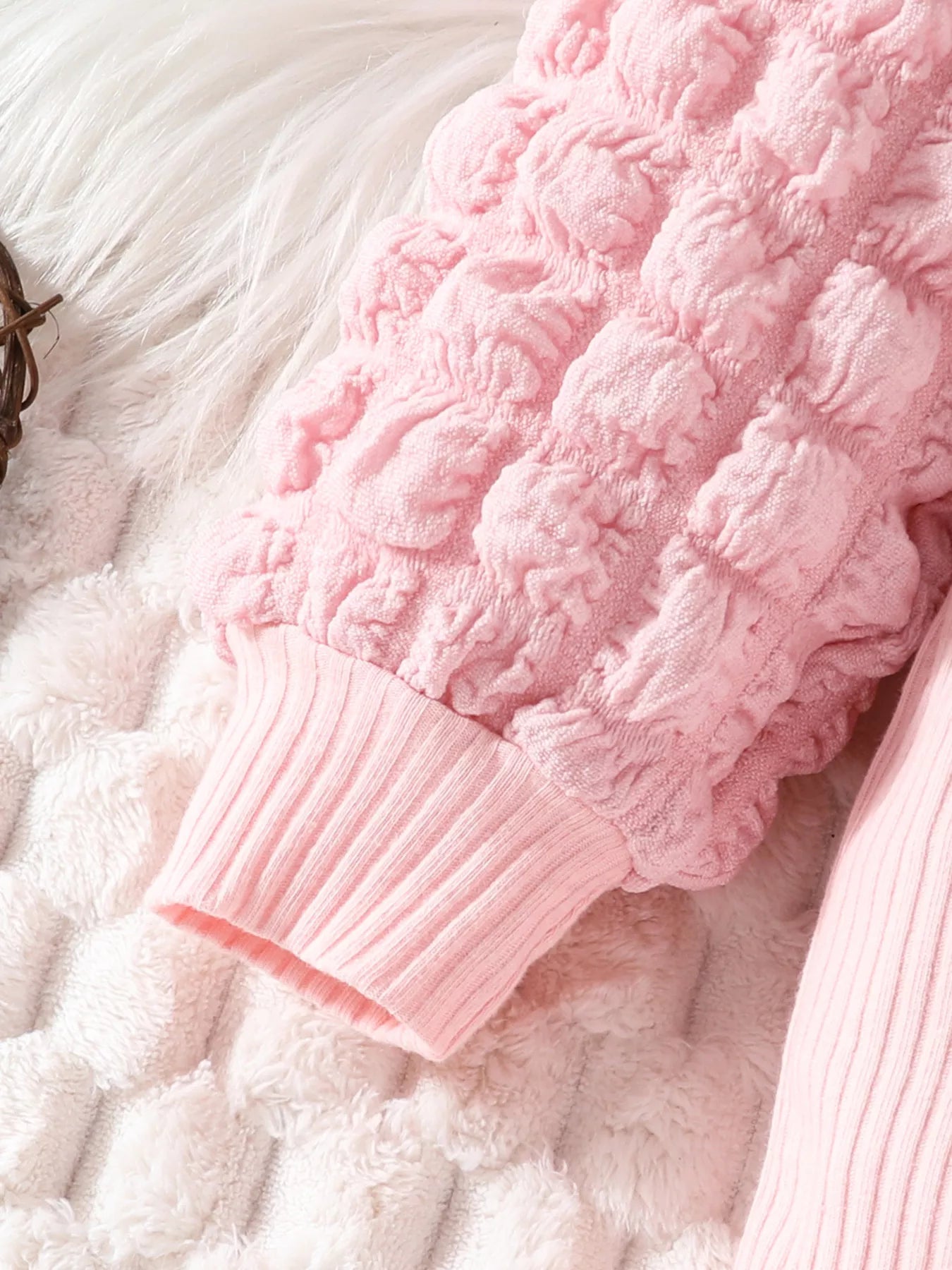 e594ed93c3b346e1a440209ba6cc1c60-Max-Origin