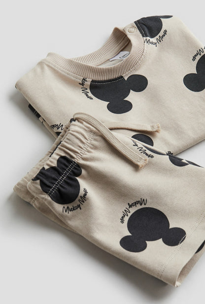 100% Cotton Mickey T-Shirt & Shorts Set!